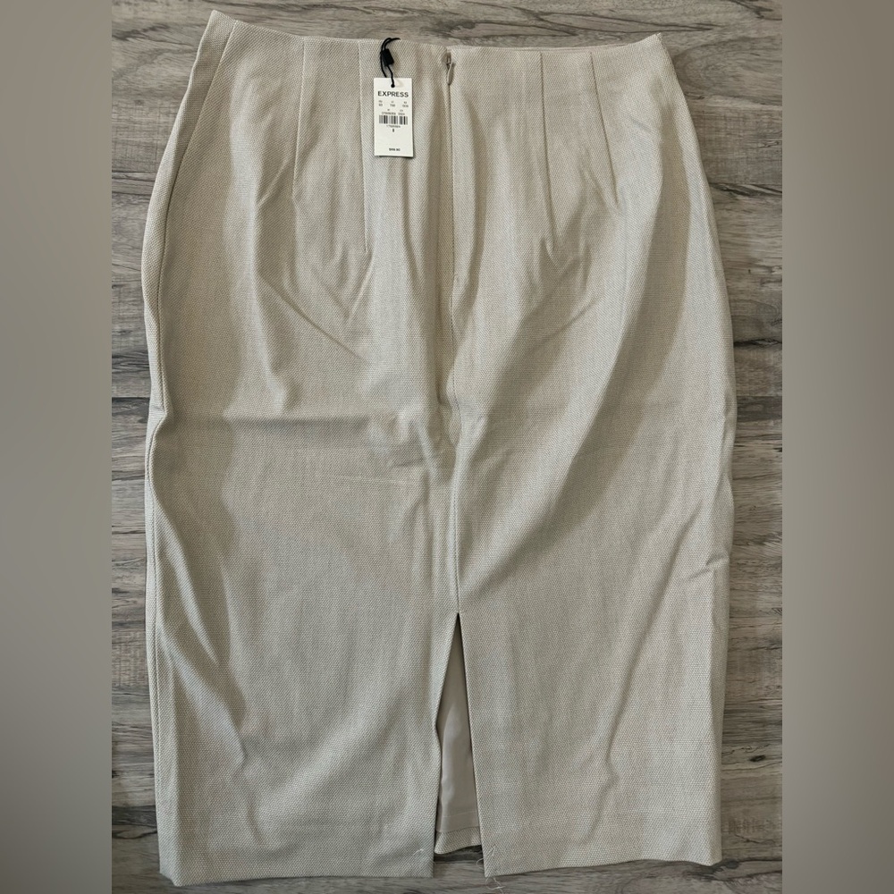 Brand: Express, Size: 8, Color: Cream